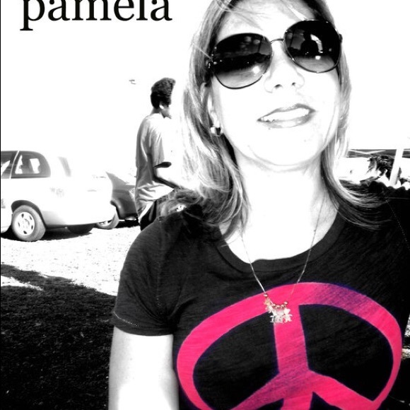 Meet your Posher, Pamela - Picture 1 of 6